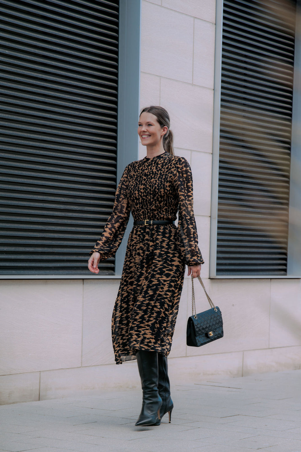 RESALE - Elegantes Cocktailkleid in sanfter Farbnuance - Braun/schwarz